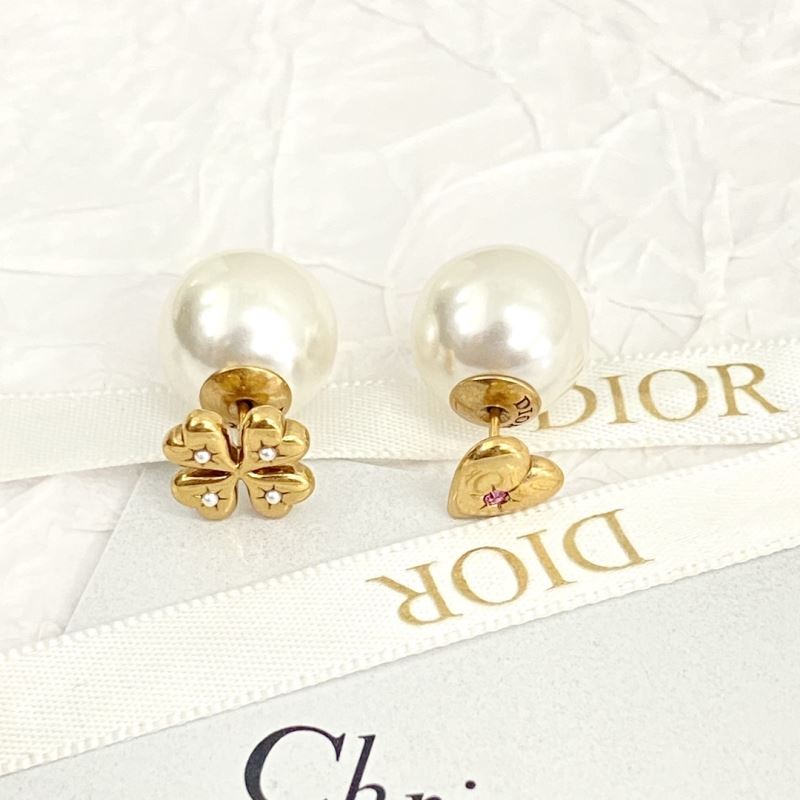chr1st1an D10r earrings